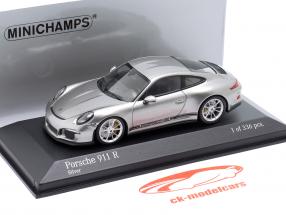 Porsche 911 (991) R year 2016 silver 1:43 Minichamps
