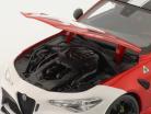 Alfa Romeo Giulia GTAm #99 Ano de construção 2020 alfa vermelho / Branco 1:18 Bburago