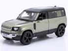 Land Rover Defender 110 ano de construção 2022 luz verde metálico 1:24 Bburago