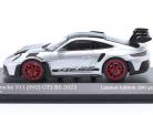 Porsche 911 (992) GT3 RS Paquete Weissach 2023 plata / rojo llantas 1:43 Minichamps