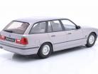BMW 5s serie E34 Touring Año de construcción 1996 ártico plata 1:18 Triple9