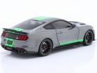 Ford Mustang GT500 Anno di costruzione 2020 grigio carbonio metallico / neon verde 1:18 Solido