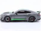Ford Mustang GT500 Año de construcción 2020 gris carbón metálico / verde neón 1:18 Solido