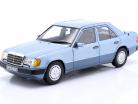 Mercedes-Benz 230E (W124) Baujahr 1990 hellblau metallic 1:18 Norev