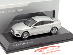 Audi A5 Sportback 建造年份 2017 florett银 1:43 Spark