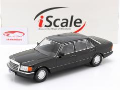 Mercedes-Benz 560 SEL S-klasse (W126) Byggeår 1985 sort 1:18 iScale