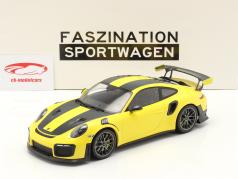 Porsche 911 (991 II) GT2 RS Weissach Package 2018 racing gul / sølv fælge 1:18 Minichamps