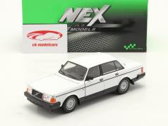 Volvo 240 GL wit 1:24 Welly