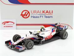 Mick Schumacher Haas VF-21 #47 Bahrein GP Fórmula 1 2021 1:18 Minichamps