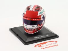 Charles Leclerc #16 Scuderia Ferrari formule 1 2020 casque 1:5 Spark Editions