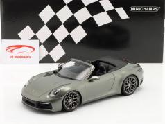 Porsche 911 (992) Carrera 4S convertible 2019 vert aventurine métallisé 1:18 Minichamps