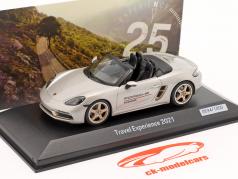 Porsche Boxster 718 Travel Experience Anno di costruzione 2021 d'argento 1:43 Minichamps