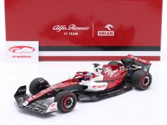 Valtteri Bottas Alfa Romeo C42 #77 6-е место Бахрейн GP формула 1 2022 1:18 Minichamps