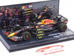 Max Verstappen Red Bull RB18 #1 ganhador Japão GP Fórmula 1 Campeão mundial 2022 1:43 Minichamps