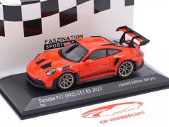 Porsche 911 (992) GT3 RS 2023 rød / gylden fælge & indretning 1:43 Minichamps