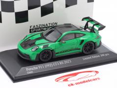 Porsche 911 (992) GT3 RS Weissach-Paket 2023 verde / nero 1:43 Minichamps
