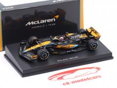 Oscar Piastri McLaren MCL60 #81 формула 1 2023 1:64 Spark