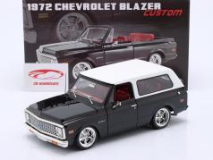 Chevrolet Blazer Custom 建设年份 1972 黑色的 1:18 GMP