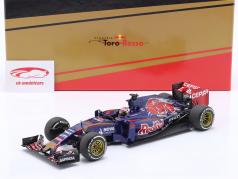 M. Verstappen Toro Rosso STR10 #33 First F1 Race Australian GP formula 1 2015 1:18 Minichamps