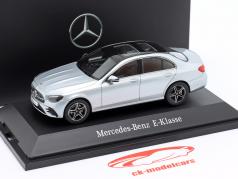 Mercedes-Benz Clase E AMG-Line (W213) MOPF 2020 plata de alta tecnología 1:43 iScale