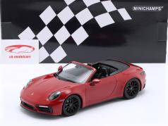 Porsche 911 (992) Carrera 4 GTS 敞篷车 2020 胭脂红 1:18 Minichamps
