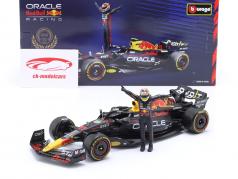 Sergio Perez Red Bull RB19 #11 Formel 1 2023 mit Figur 1:24 Bburago