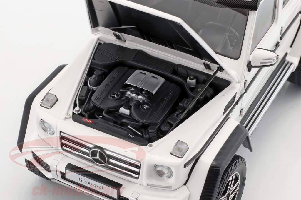 Mercedes-Benz G-класс G500 4x4² Год постройки 2016 блеск белый 1:18 AUTOart