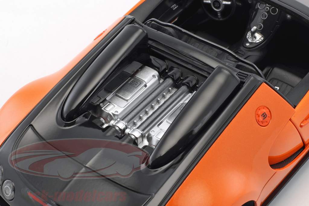 Bugatti Veyron 16.4 Grand Sport Vitesse orange / noir 1:18 Rastar
