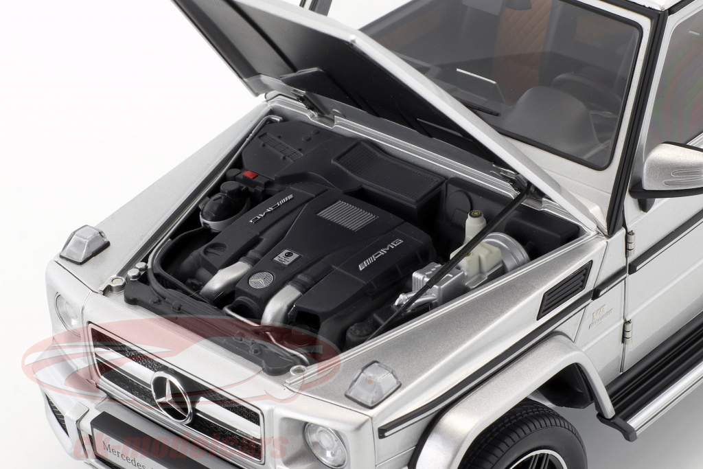 Mercedes-Benz AMG G 63 Baujahr 2017 silber 1:18 AUTOart
