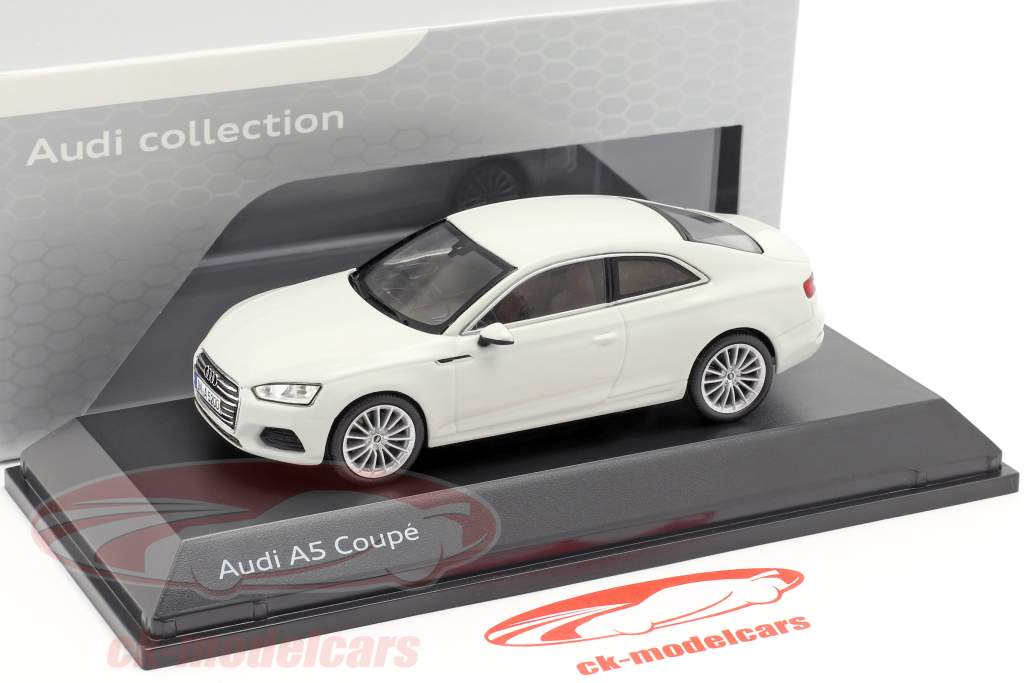 Audi A5 Coupe glacier blanc 1:43 Spark