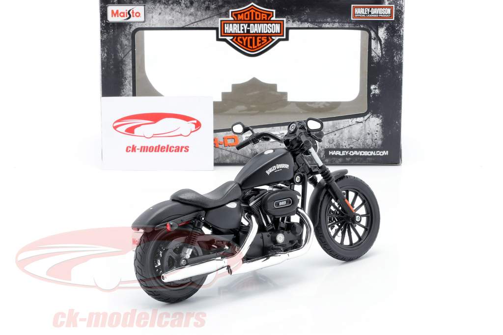 Harley Davidson Sportster Iron 883 year 2014 black 1:12 Maisto