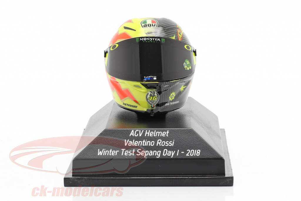 Valentino Rossi Winter Test Sepang Day 1 MotoGP 2018 AGV Helm 1:8 Minichamps