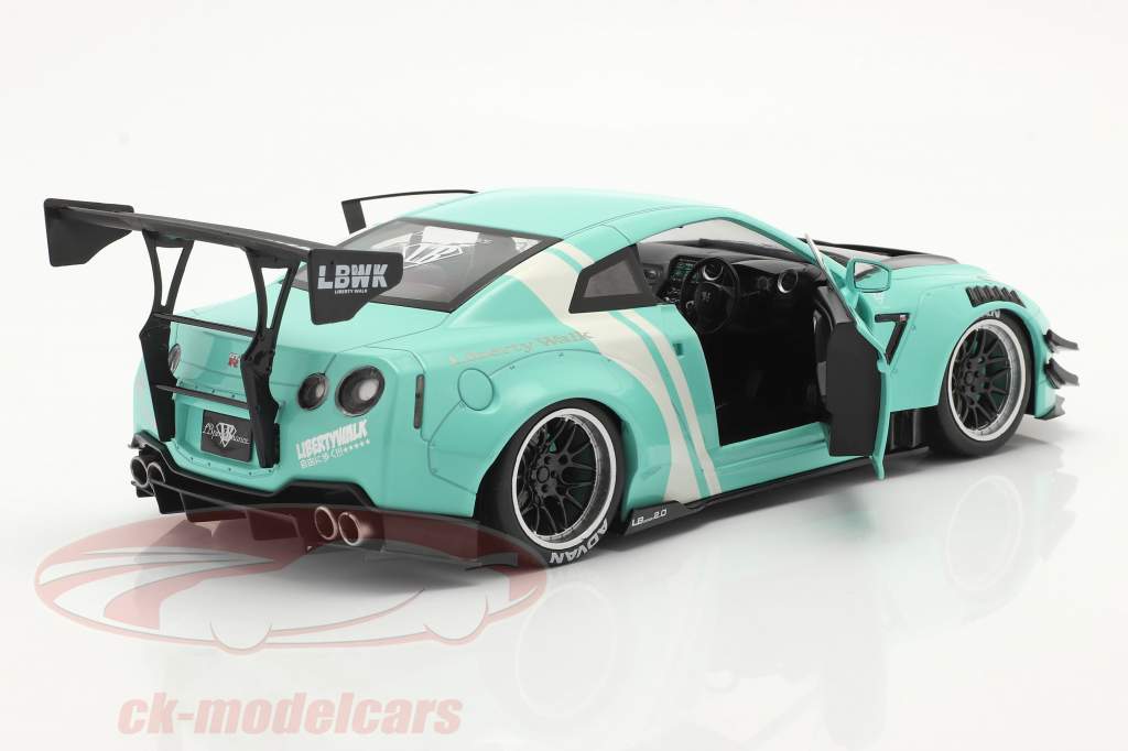 Solido 1:18 LB Works Nissan GT-R (R35) タイプ 2 ミント 緑 S1805804
