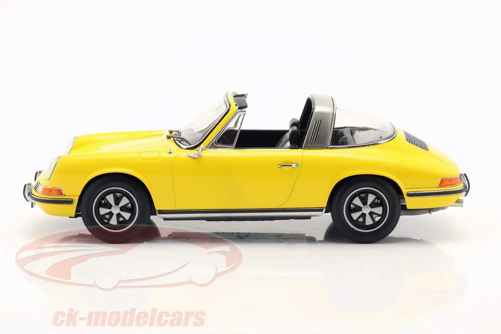 Porsche 911 E Targa Ano de construção 1969 amarelo 1:18 Norev