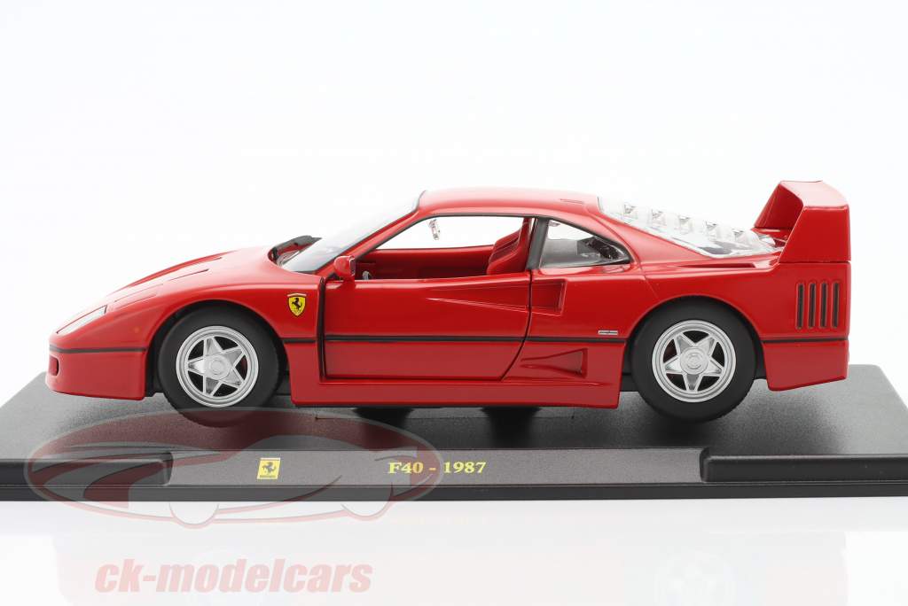 Ferrari F40 Baujahr 1987 rot 1:24 Bburago