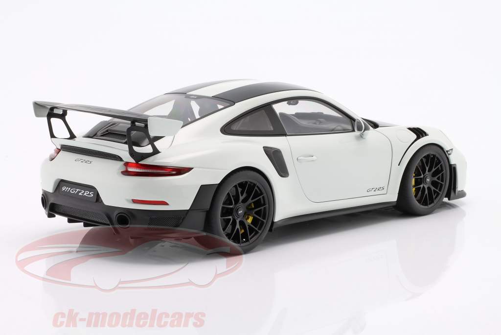 Porsche 911 (991 II) GT2 RS Weissach Package 2017 blanche 1:18 AUTOart