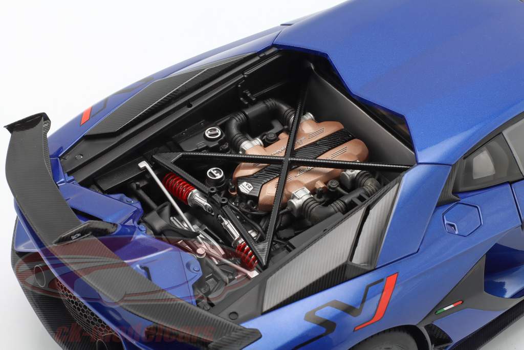 Lamborghini Aventador SVJ Année de construction 2019 bleu métallique 1:18 AUTOart