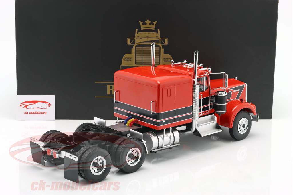 Kenworth W900 truck red / black 1:18 Road Kings