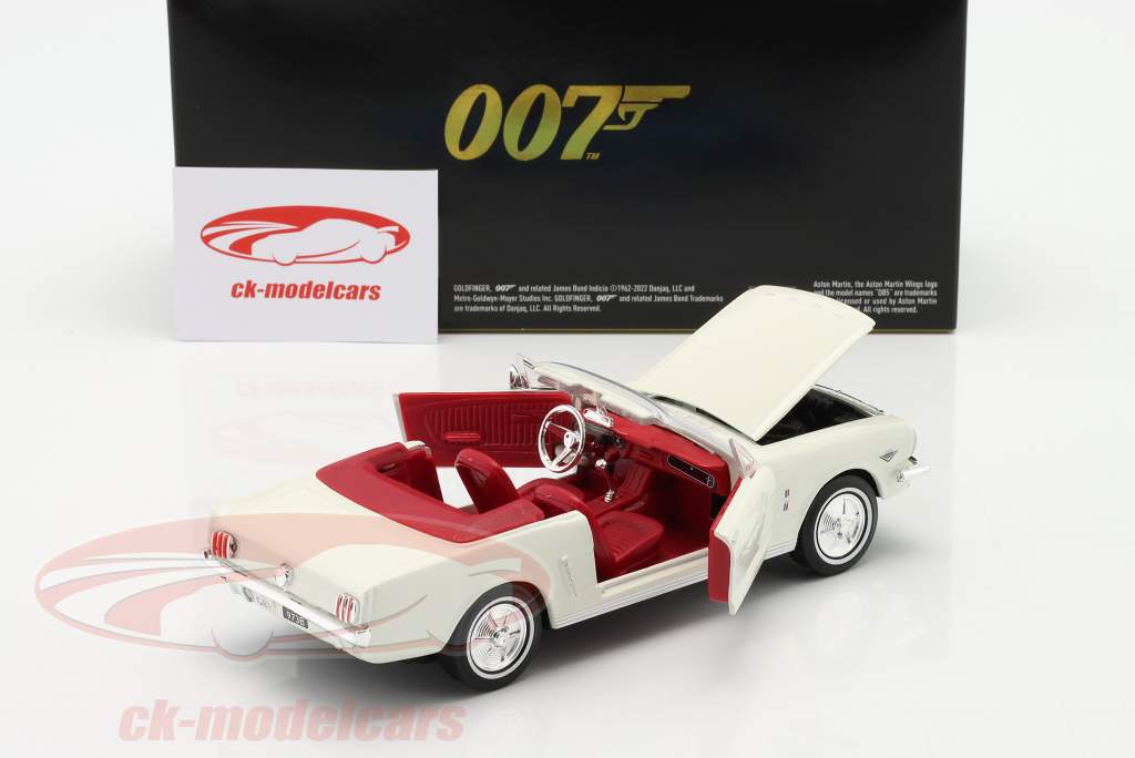 Ford Mustang 1/2 Convertible James Bond Goldfinger (1964) クリーム 1:24 MotorMax