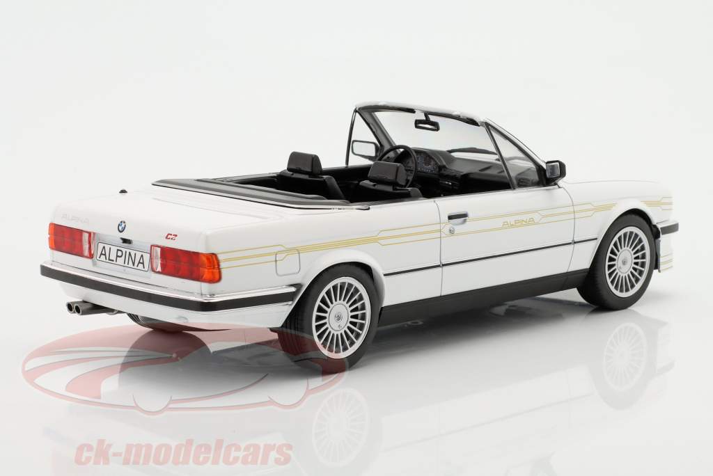 Cararama 1:18 BMW Alpina C2 2.7 E30 cabriolet Byggeår 1986 hvid