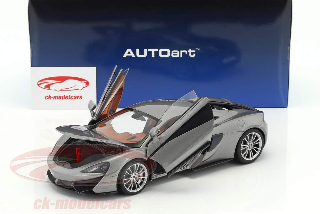 McLaren 570S bouwjaar 2016 zilver grijs metalen 1:18 AUTOart