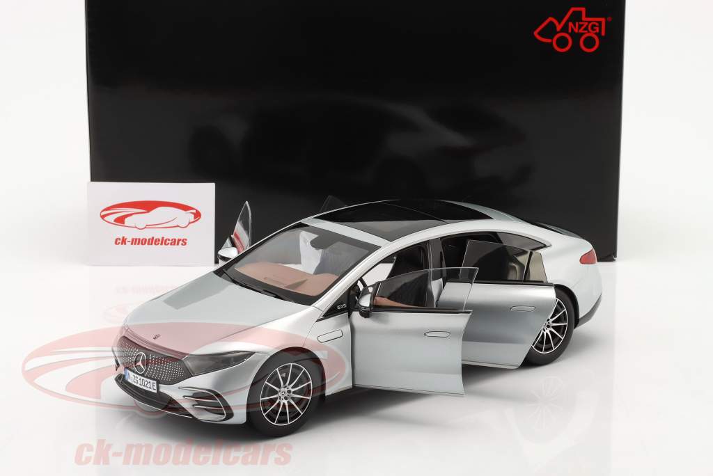1/18 Norev Mercedes-Benz CLS-Class (Metallic Grey) Diecast Car Model