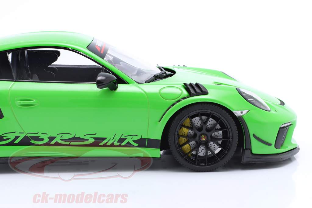 Minichamps 1:18 Porsche 911 (991.2) GT3 RS MR Manthey Racing green