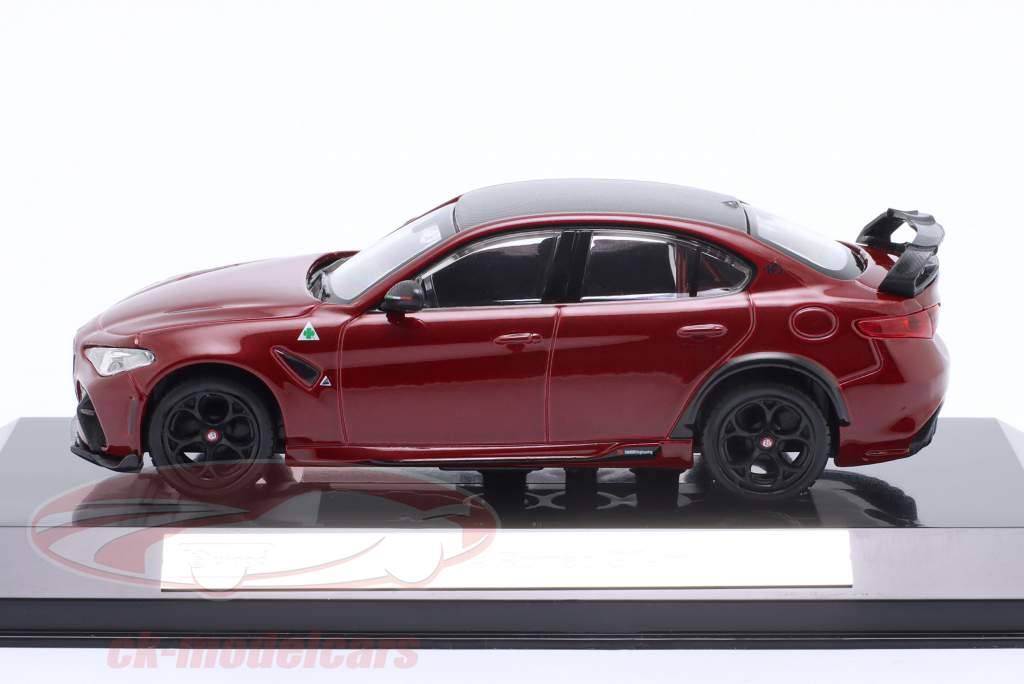 Alfa Romeo Giulia GTAm Année de construction 2020 gta rouge métallique 1:43 Bburago