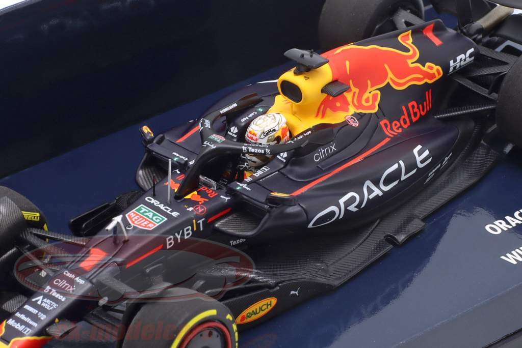 M. Verstappen Red Bull RB18 #1 gagnant saoudien Saoudite GP formule 1 Champion du monde 2022 1:43 Minichamps