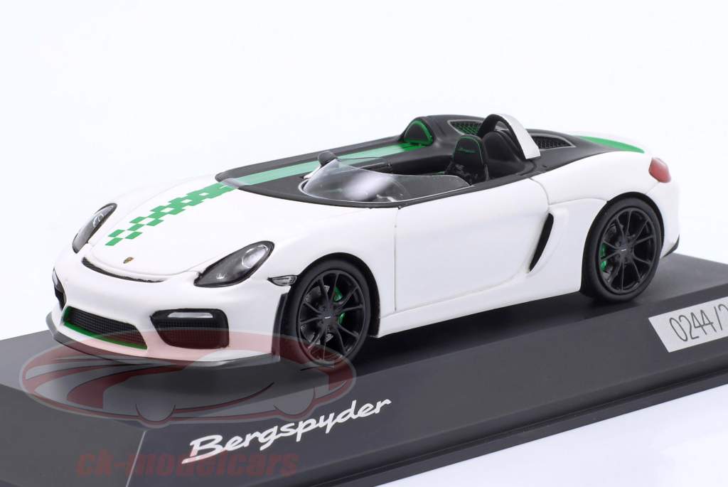 Porsche Boxster Bergspyder white / green / black 1:43 Spark