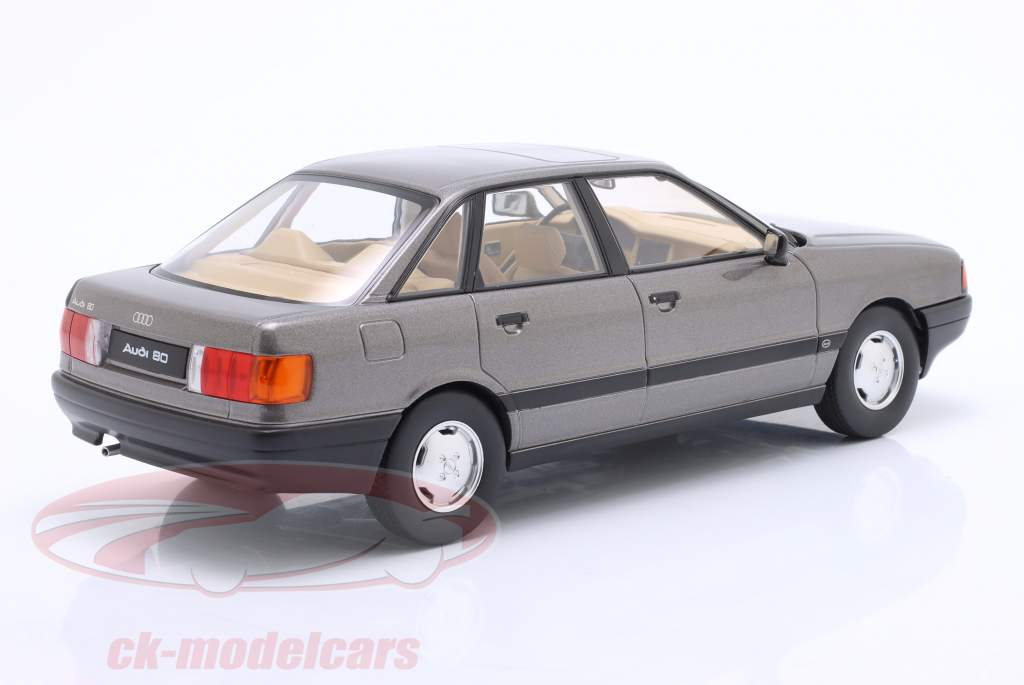Audi 80 (B3) Année de construction 1989 sombre gris 1:18 Triple9