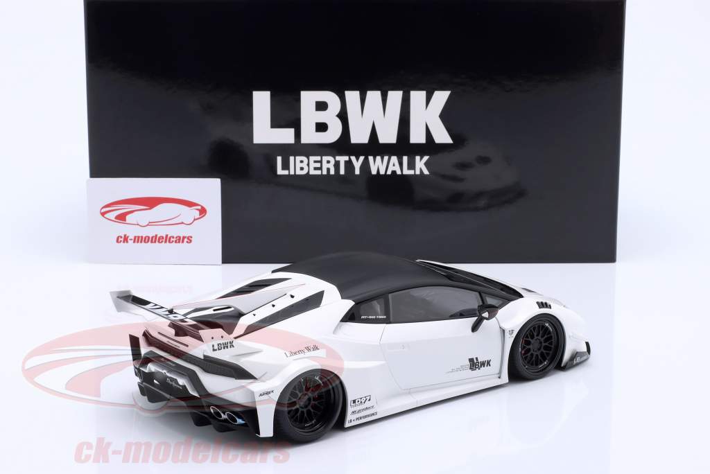 LB Silhouette Works Lamborghini Huracan GT 2019 wit 1:18 AUTOart