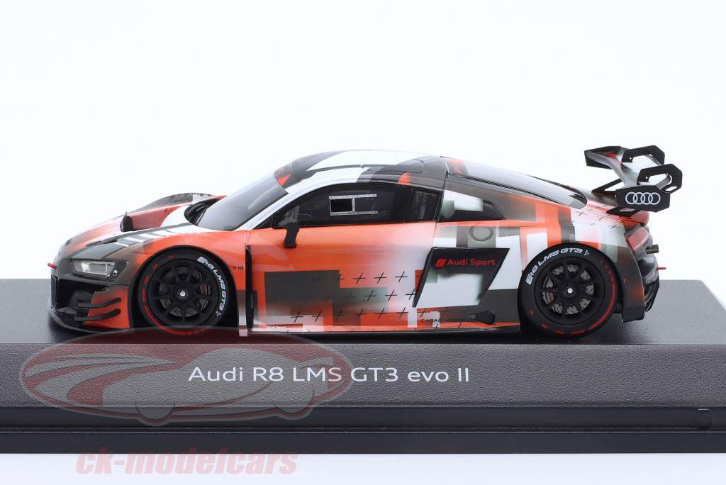 Audi R8 LMS GT3 Evo 2 Presentación carro 1:43 Spark