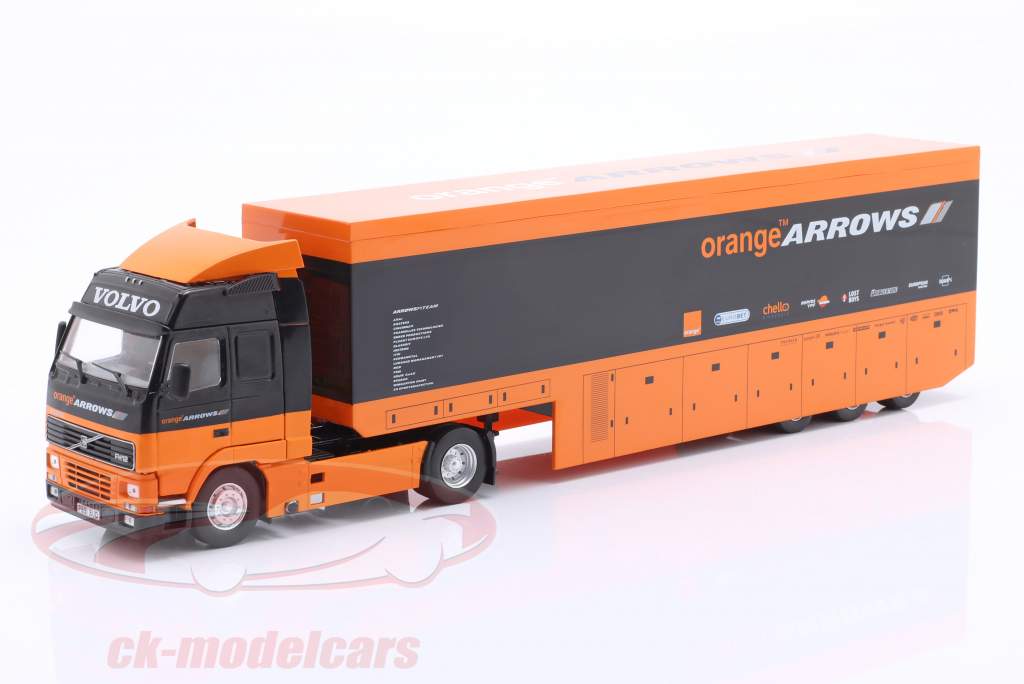 Volvo FH12 Arrows Formule 1 2000 / 01 Team camionnettes orange / noir 1:43 Ixo